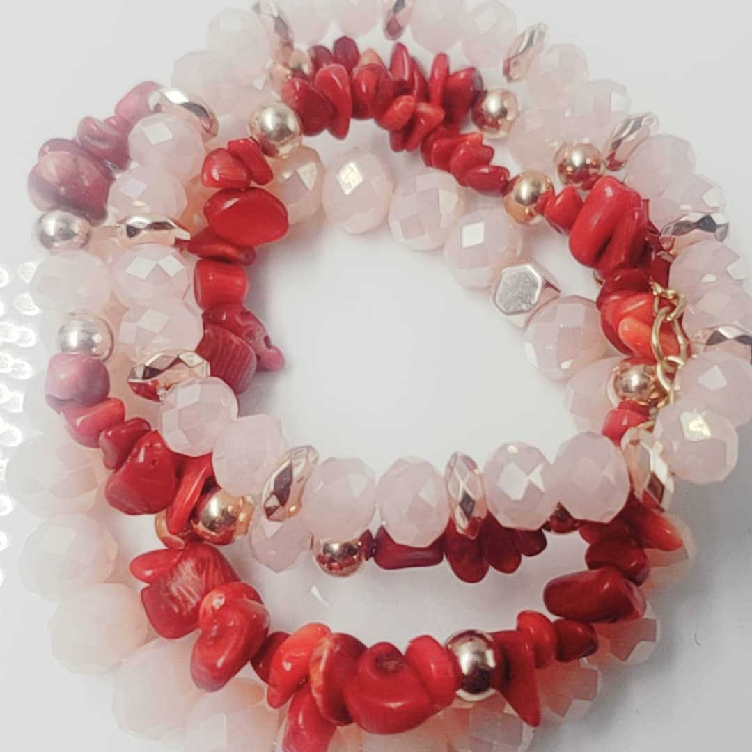 Luxury Painted Red Cardinal Glass Beaded Stretch Bracelet BR2734